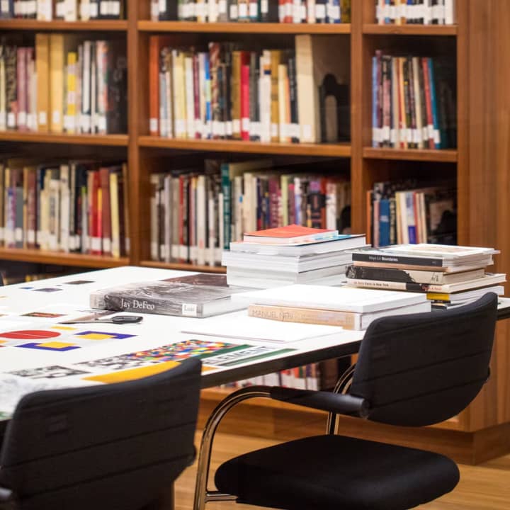 Instagram Collegue Photo 2 - Classroom X Webflow Template 